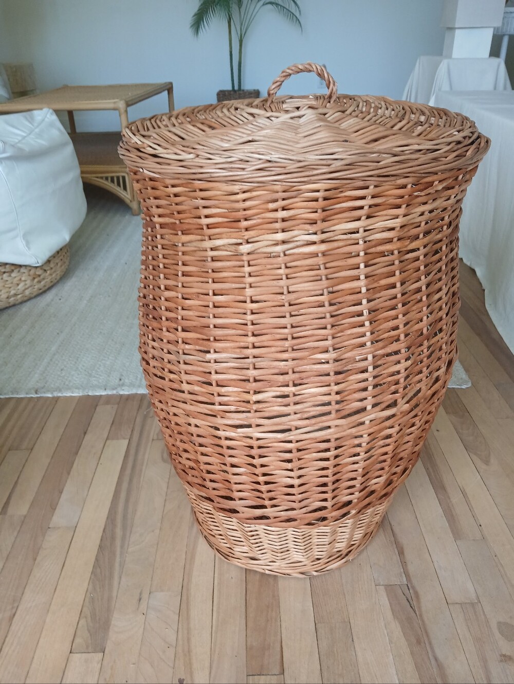 NEW Etsy Ukraine Hand Made Woven Rattan Laundry Basket with Lid - Natural Brown